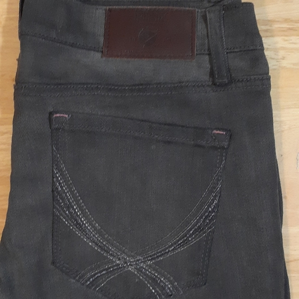 PINK Victoria's Secret Jeans  NWOT PINK Size 6 Gray Skinny Jeans